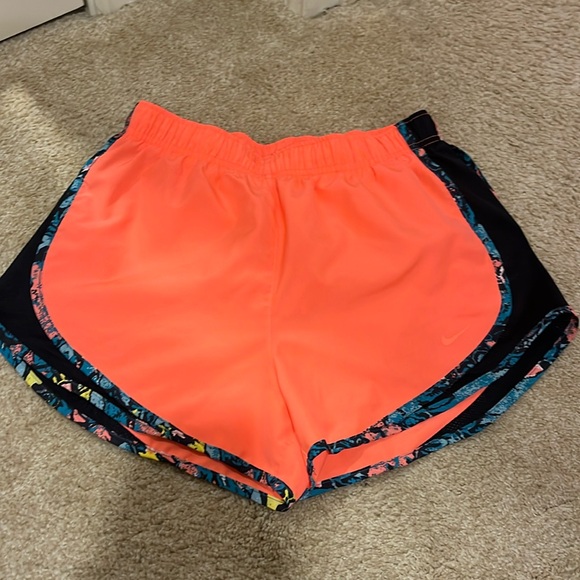 Nike neon running shorts - Picture 1 of 2